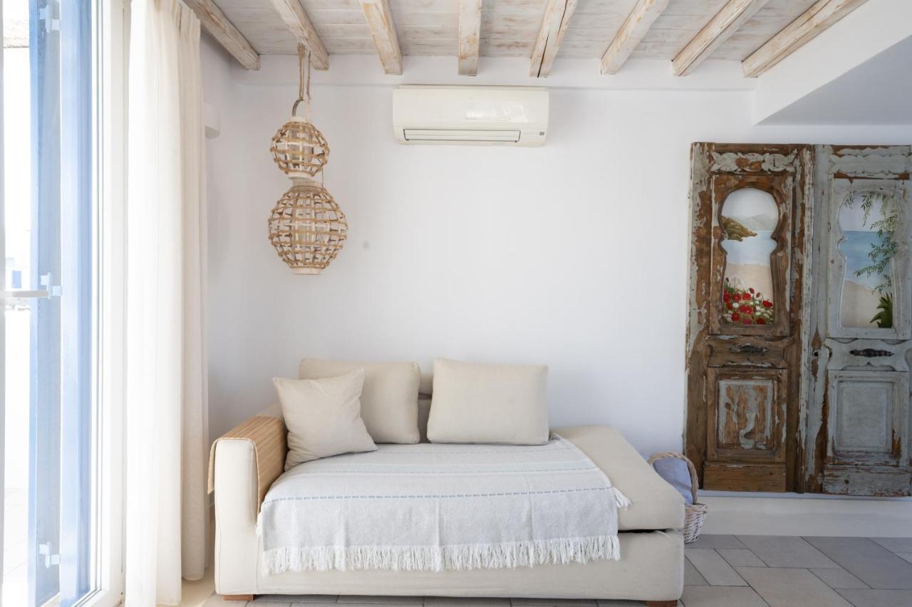 Blue, White And Grey Suites 奥诺斯 外观 照片